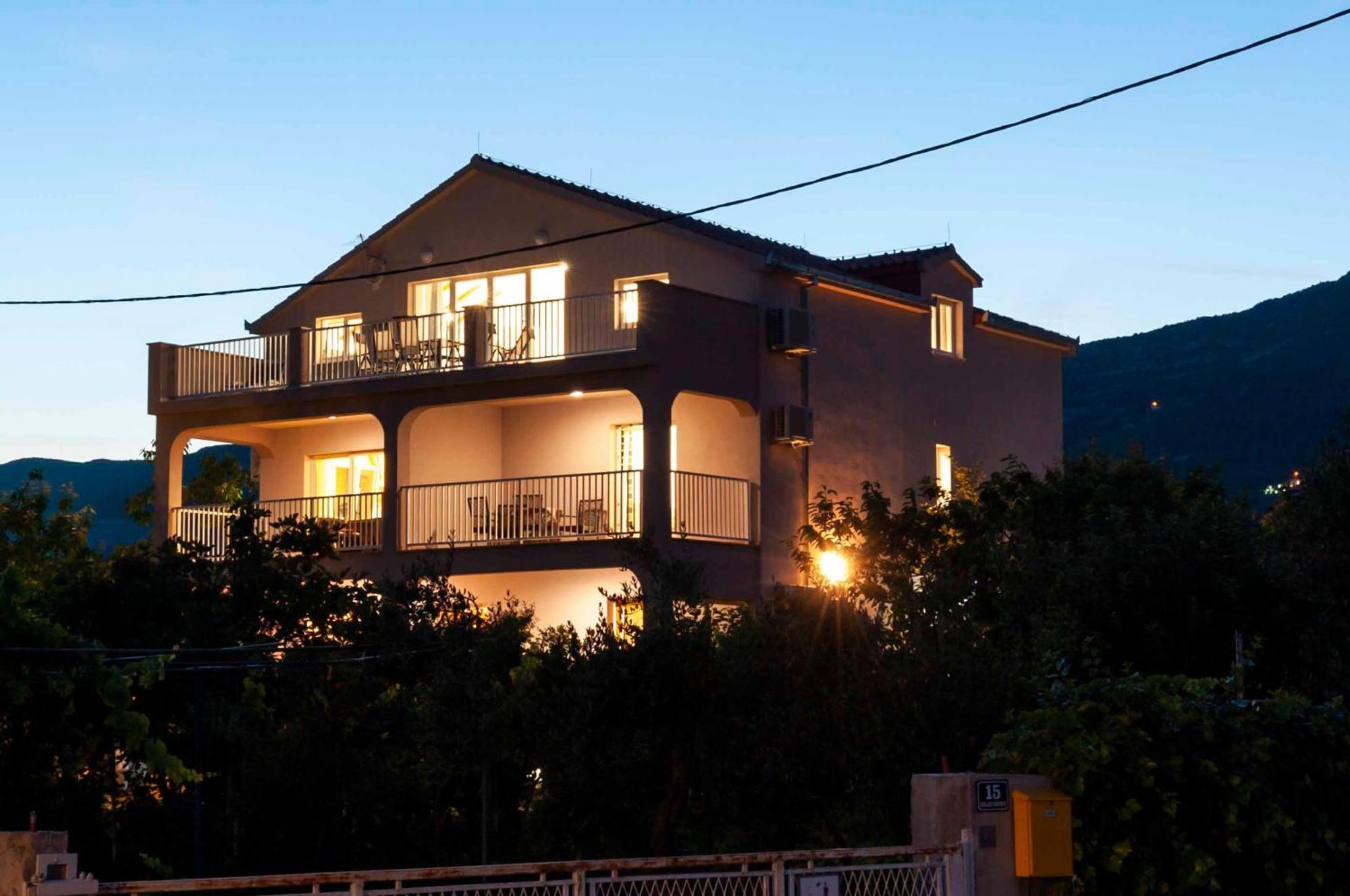Kaštela Apartment Sunshine, Sunrise, Sunset מראה חיצוני תמונה