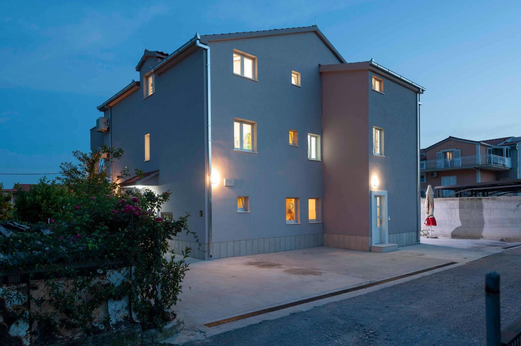 Kaštela Apartment Sunshine, Sunrise, Sunset מראה חיצוני תמונה