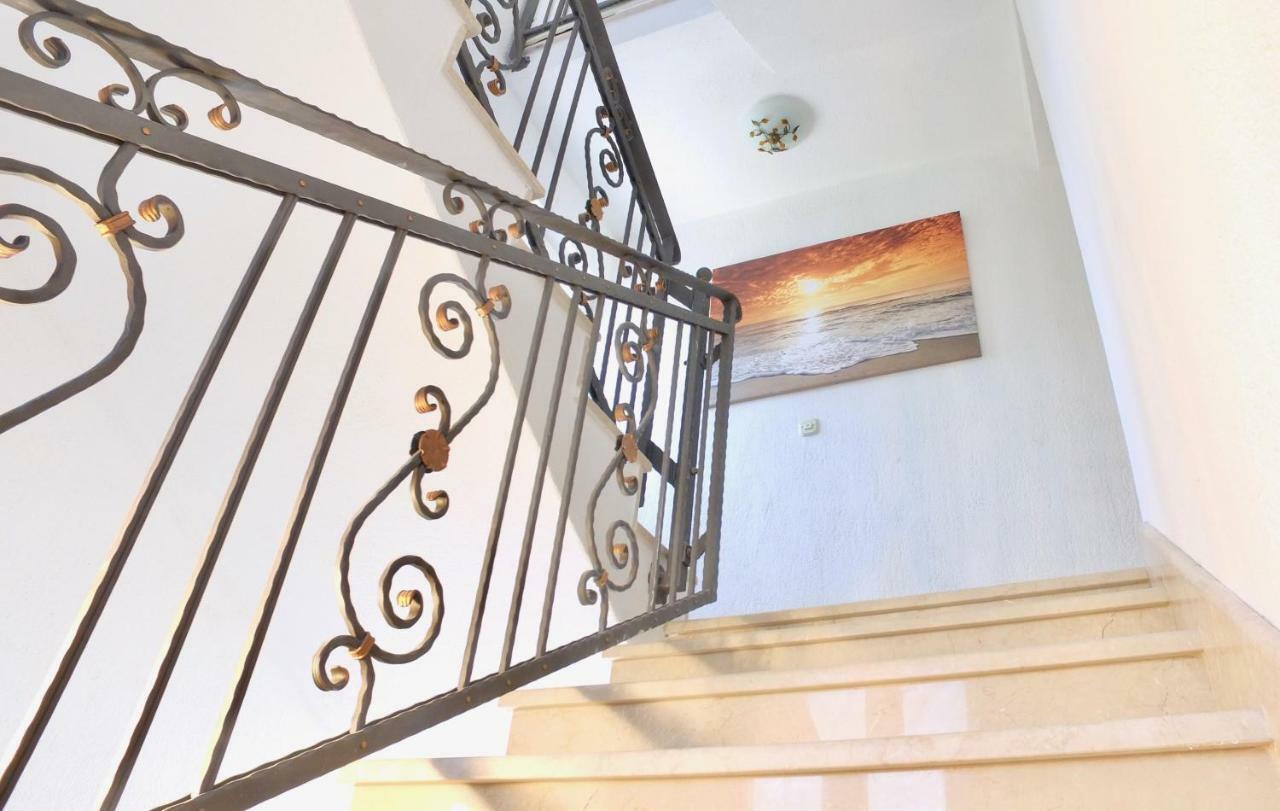 Kaštela Apartment Sunshine, Sunrise, Sunset מראה חיצוני תמונה